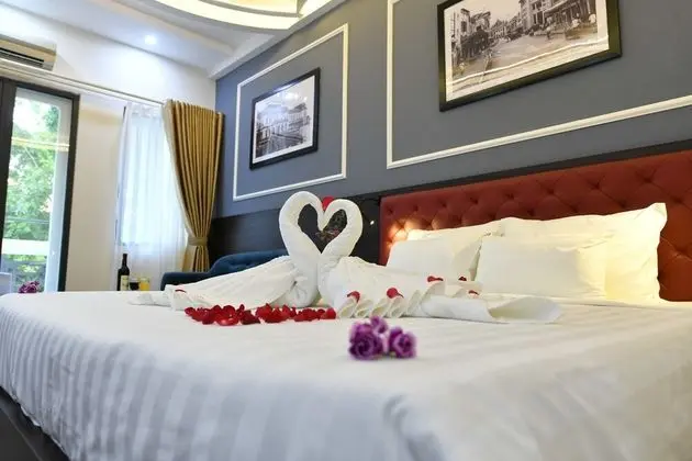 Junior Tek Büyük Yataklı Oda, 1 En Büyük (King) Boy Yatak, Balkon, Şehir Manzaralı