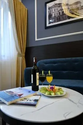 Junior Tek Büyük Yataklı Oda, 1 En Büyük (King) Boy Yatak, Balkon, Şehir Manzaralı