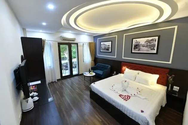 Junior Tek Büyük Yataklı Oda, 1 En Büyük (King) Boy Yatak, Balkon, Şehir Manzaralı
