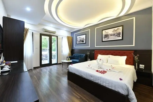 Junior Tek Büyük Yataklı Oda, 1 En Büyük (King) Boy Yatak, Balkon, Şehir Manzaralı