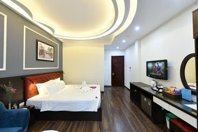 Junior Tek Büyük Yataklı Oda, 1 En Büyük (King) Boy Yatak, Balkon, Şehir Manzaralı