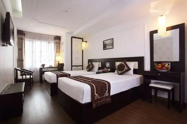 Üç Kişilik Oda, Şehir Manzaralı