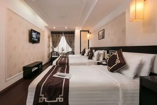 Üç Kişilik Oda, Şehir Manzaralı