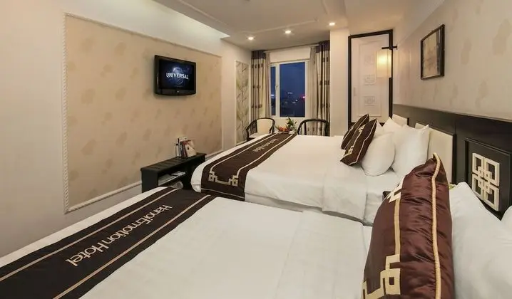 Üç Kişilik Oda, Şehir Manzaralı