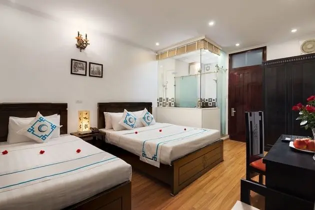 Family Oda, Şehir Manzaralı (1 King and 1 Single Bed)