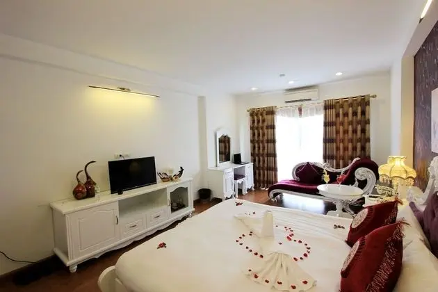 Üç Kişilik Oda, Şehir Manzaralı