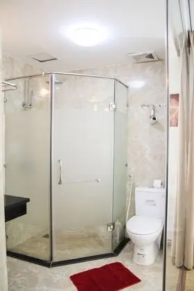 Üç Kişilik Oda, Şehir Manzaralı