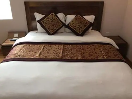 Standard Tek Büyük Yataklı Oda (No Window)