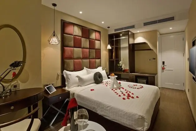 Deluxe Tek Büyük Yataklı Oda