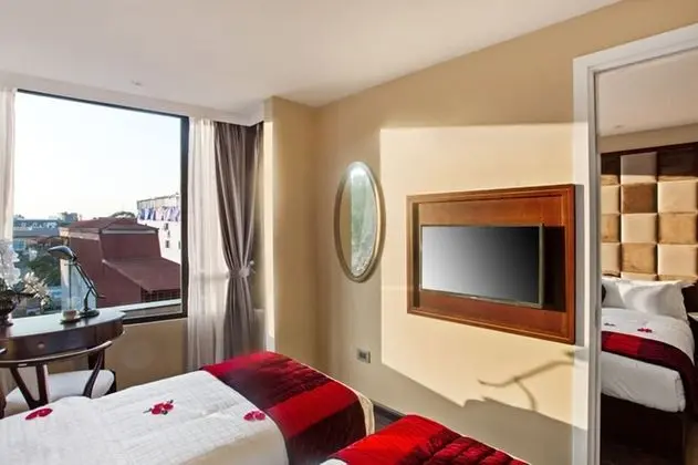 Family Oda, Şehir Manzaralı