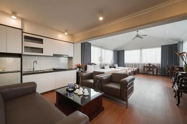 Family Süit, 1 Yatak Odası, Mutfak, Şehir Manzaralı (1 King Bed and 2 Single Beds)