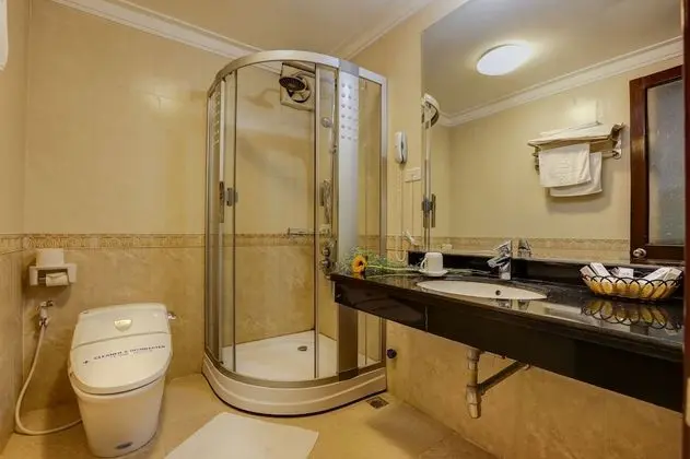Family Süit, 1 Yatak Odası, Mutfak, Şehir Manzaralı (1 King Bed and 2 Single Beds)