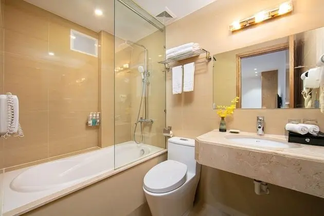 Junior Süit, 1 Yatak Odası, Şehir Manzaralı (with Bathtub)