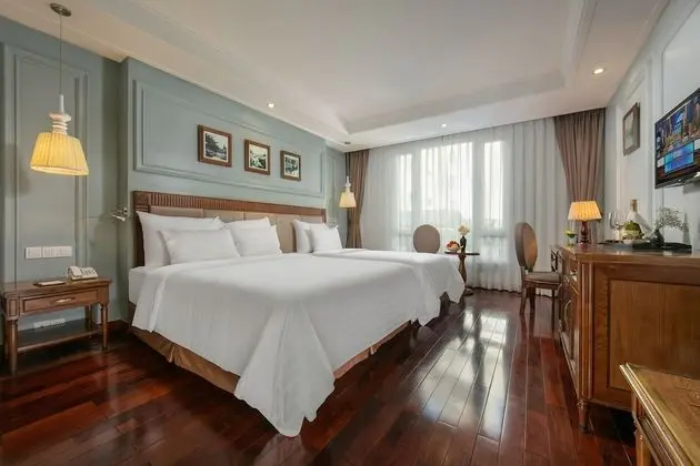 Deluxe Üç Kişilik Oda, Şehir Manzaralı