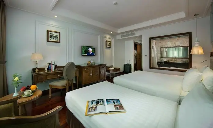 Deluxe Üç Kişilik Oda, Şehir Manzaralı