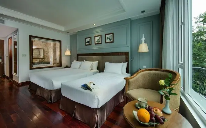 Deluxe Üç Kişilik Oda, Şehir Manzaralı