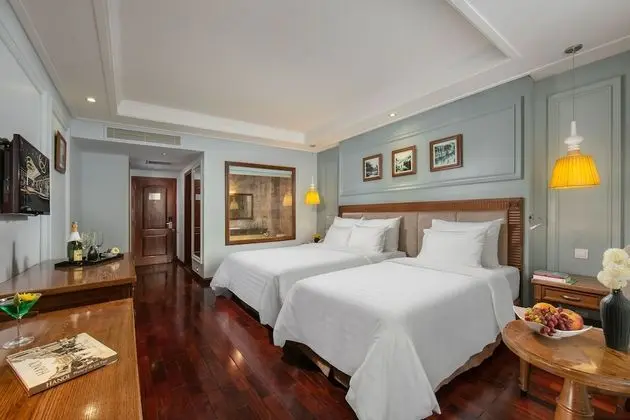 Deluxe Üç Kişilik Oda, Şehir Manzaralı