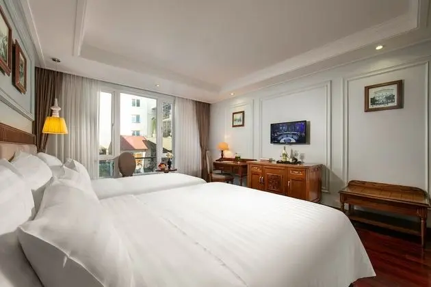 Deluxe Üç Kişilik Oda, Şehir Manzaralı