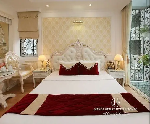 Royal Tek Büyük veya İki Ayrı Yataklı Oda