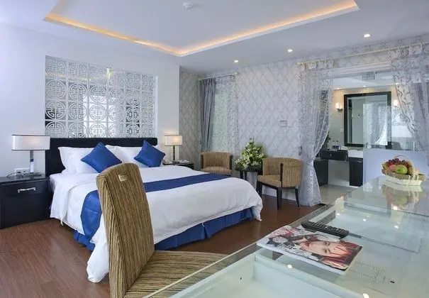 Royal Oda, 1 En Büyük (King) Boy Yatak, Şehir Manzaralı