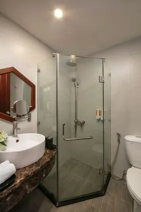 Junior Tek Büyük Yataklı Oda, Şehir Manzaralı