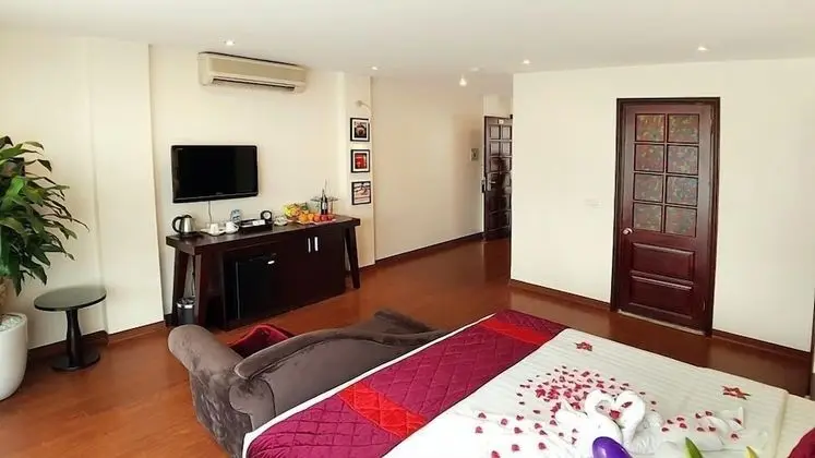 Deluxe Tek Büyük Yataklı Oda