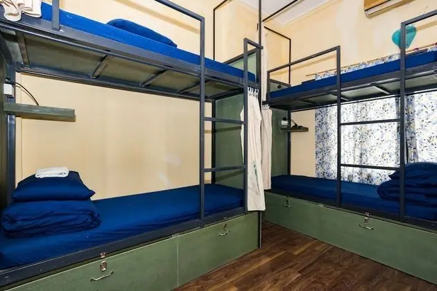 Ortak Ranzalı Oda, Karma Ranzalı Oda