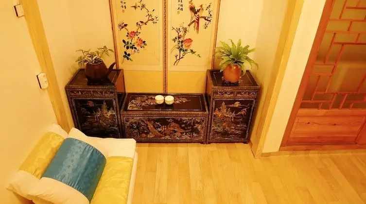 Tek Büyük Yataklı Oda, Ortak Banyo