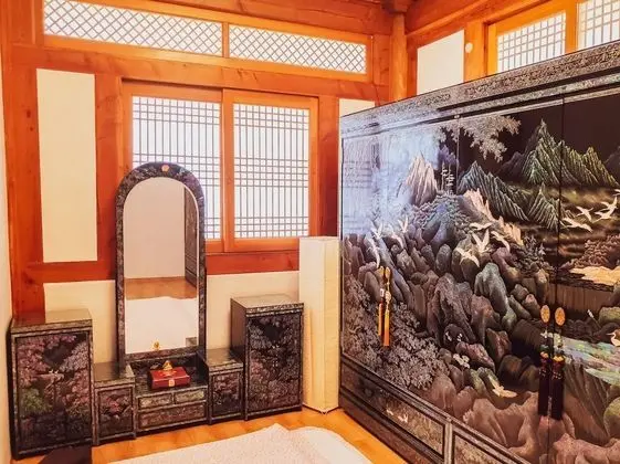 Traditional Ev (Main Building)