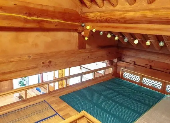 Traditional Ev (Main Building)