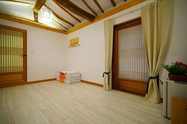 Traditional Oda (Moon)