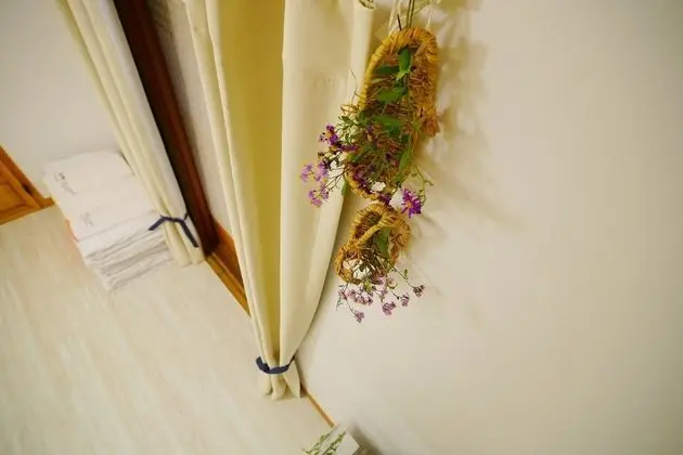 Traditional Oda (Sun)