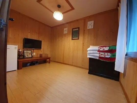 Traditional Stüdyo (Moryeon)