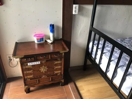 Ortak Ranzalı Oda, Karma Ranzalı Oda, Havuz Manzaralı (Traditional 'Hanok', 4people, GAM)