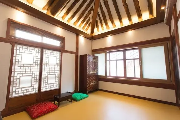 Traditional Oda (Gunnuhbang)