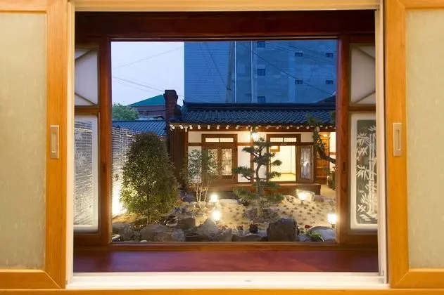Traditional Oda (Gunnuhbang)