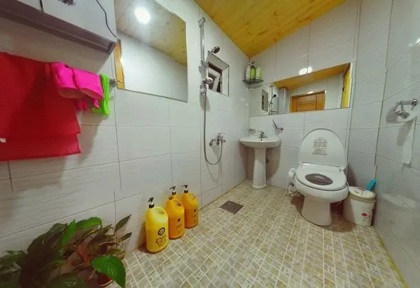 Family Oda, Ortak Banyo (Free Korean Traditional Clothes Exp.)