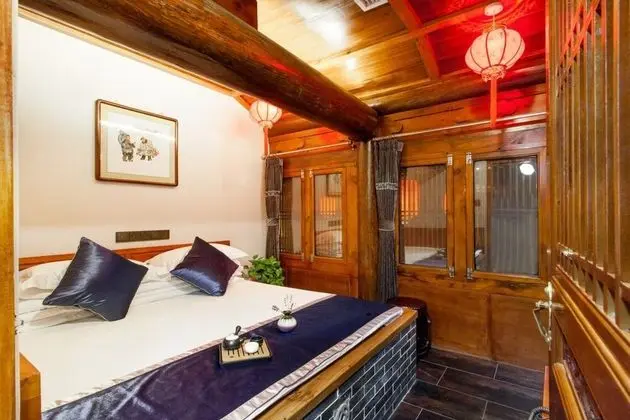 Romantic Tek Büyük Yataklı Oda