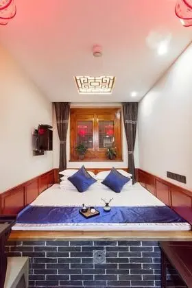 Romantic Tek Büyük Yataklı Oda