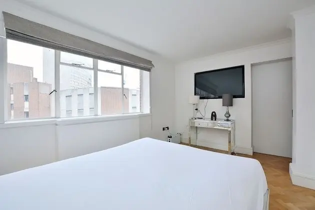 Basic Apart Daire, 2 Büyük (Queen) Boy Yatak, Sigara İçilmez, Şehir Manzaralı