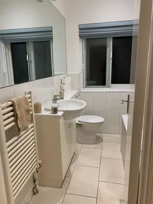 Basic Apart Daire, 2 Büyük (Queen) Boy Yatak, Sigara İçilmez, Şehir Manzaralı