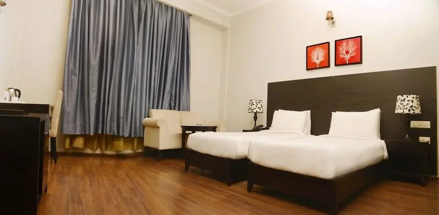 Deluxe Tek Büyük Yataklı Oda, 1 Büyük (Queen) Boy Yatak, Özel Banyo, Bahçe Manzaralı