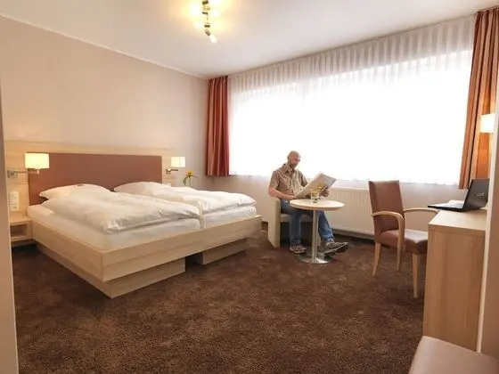Comfort Tek Büyük Yataklı Oda