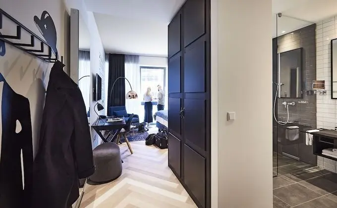 Deluxe Tek Büyük Yataklı Oda (Black Suite)
