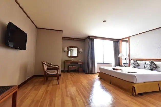 Premier Room