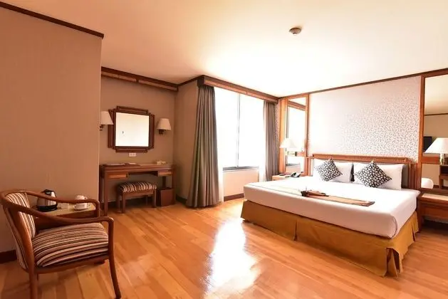 Premier Room