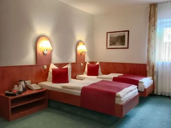 Standard Tek Büyük veya İki Ayrı Yataklı Oda