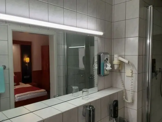 Standard Tek Büyük veya İki Ayrı Yataklı Oda