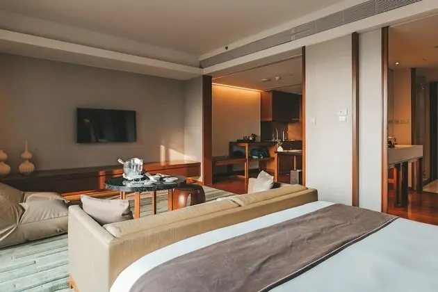 Luxury Suite