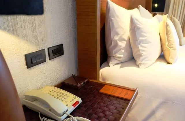 Seaview Twin Room
